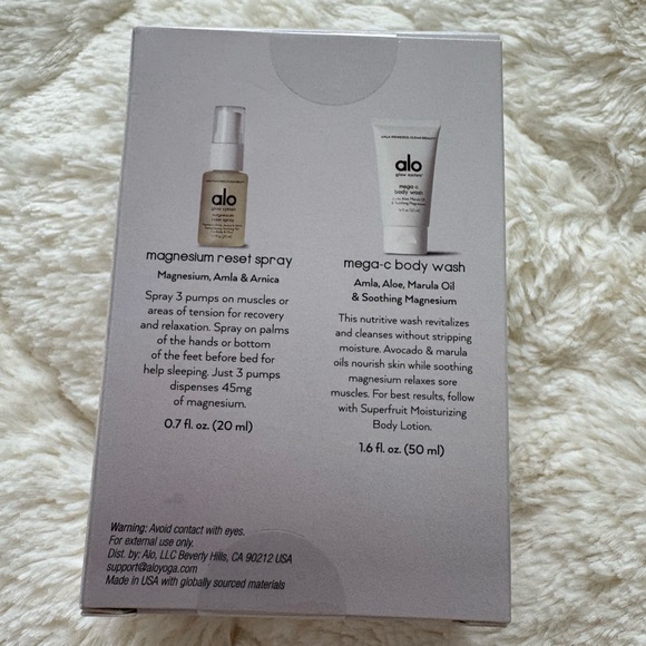 ALO Yoga Best-Seller Mini Duo Body Wash Set and magnesium spray - Picture 2 of 2